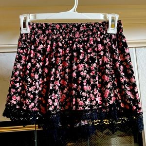 Floral Lace Flowy Shorts